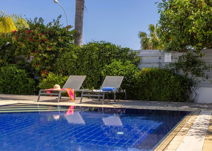 Casa vacanze Pantaros Luxury With Pool Paralimni