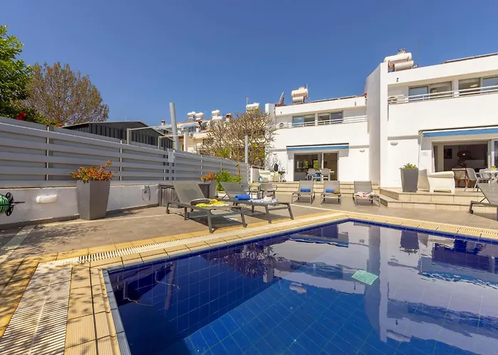 Pantaros Luxury With Pool Paralimni