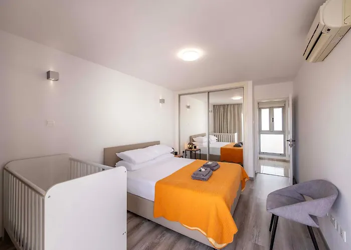 Pantaros Luxury With Pool Paralimni