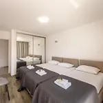 Сasa de vacaciones Pantaros Luxury With Pool *