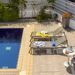 Pantaros Luxury With Pool * Паралимни