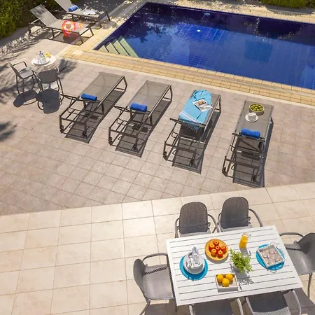 Pantaros Luxury With Pool *