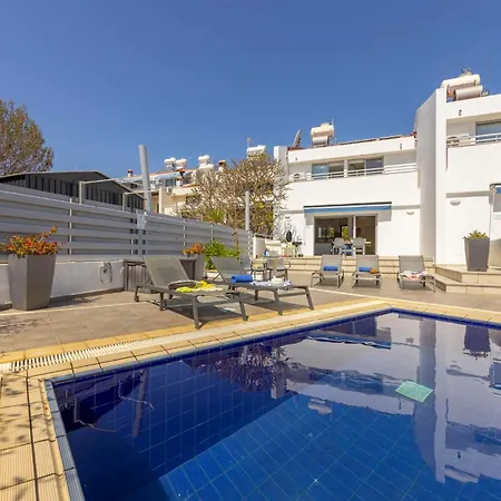 Pantaros Luxury With Pool Paralimni