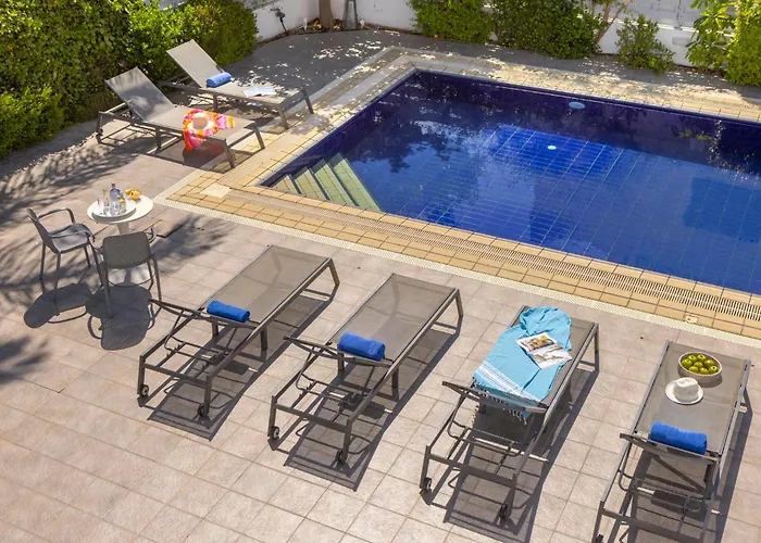 Pantaros Luxury With Pool Paralimni