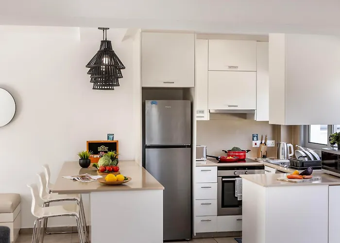 Pantaros Luxury With Pool * Paralimni