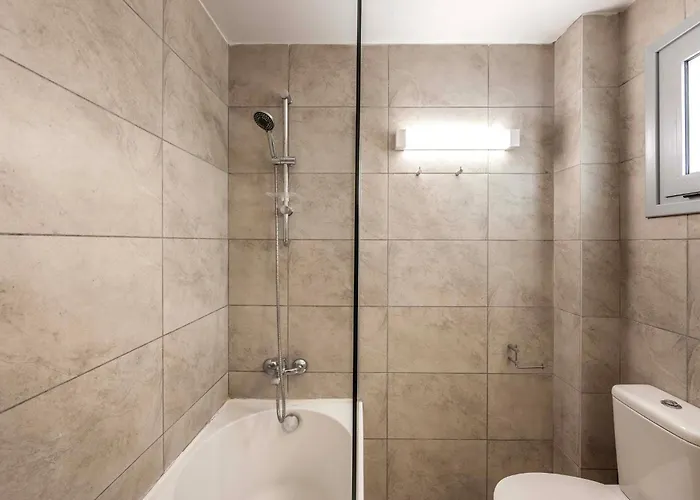 Pantaros Luxury With Pool Semesterbostad *