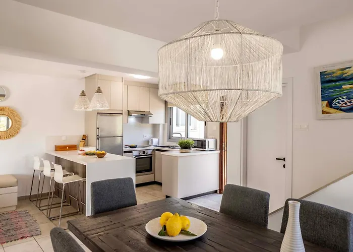 Semesterbostad Pantaros Luxury With Pool *