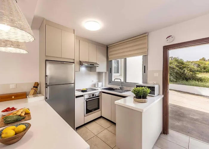 Pantaros Luxury With Pool